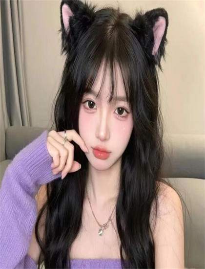 《岁月如诗》开场分析：第一印象与叙事建立